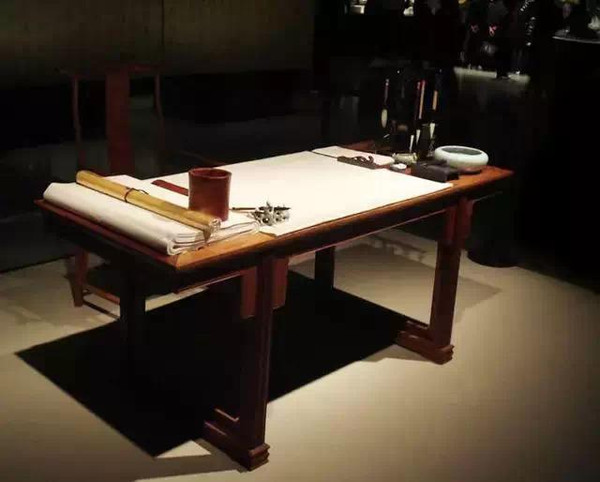 如何打造一個古色古香的中式古典書房